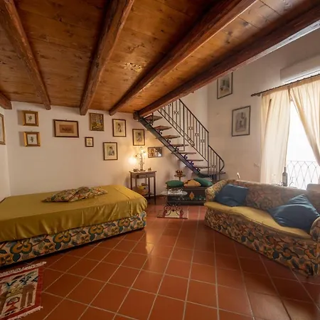 Apartman Familyholidays La Finestra Di Fronte Cefalù