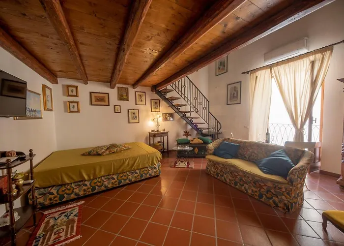 Διαμέρισμα Familyholidays La Finestra Di Fronte Cefalù